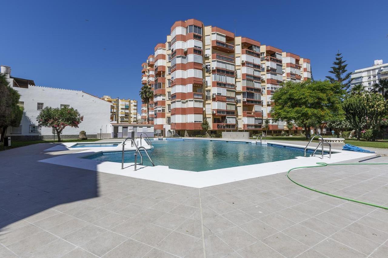 Apartamentos Torre Del Mar Eksteriør billede